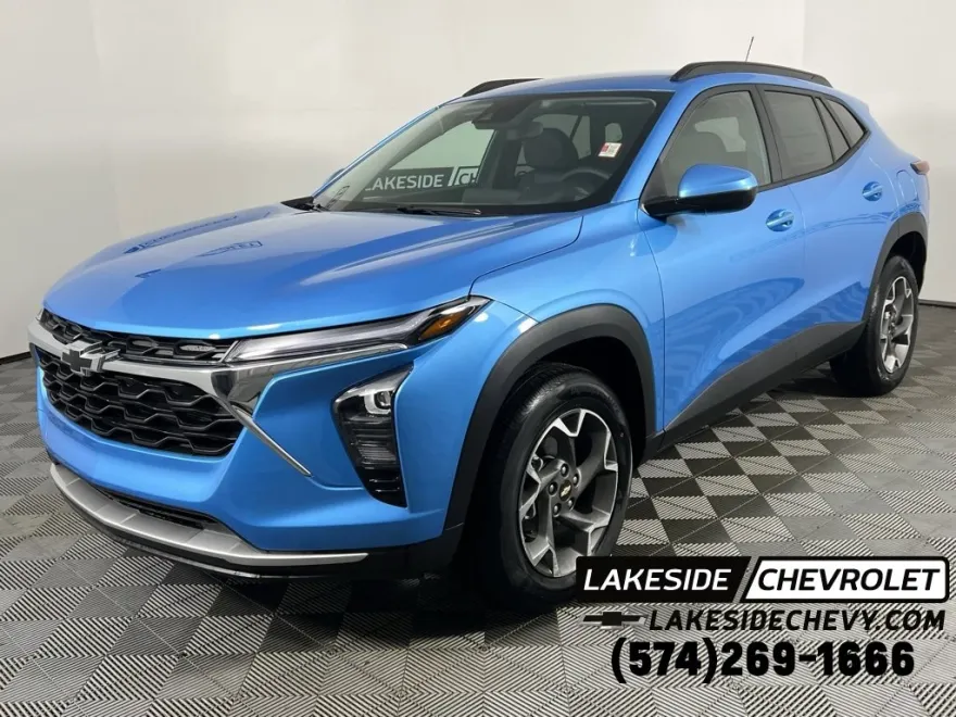 2025 Chevrolet Trax LT photo 1