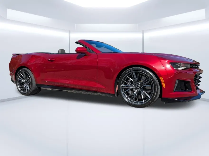 2024 Chevrolet Camaro ZL1 photo 1