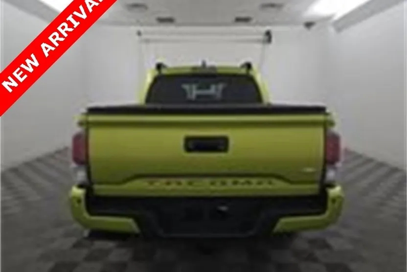 2023 Toyota Tacoma TRD Sport V6 4x4 photo 1