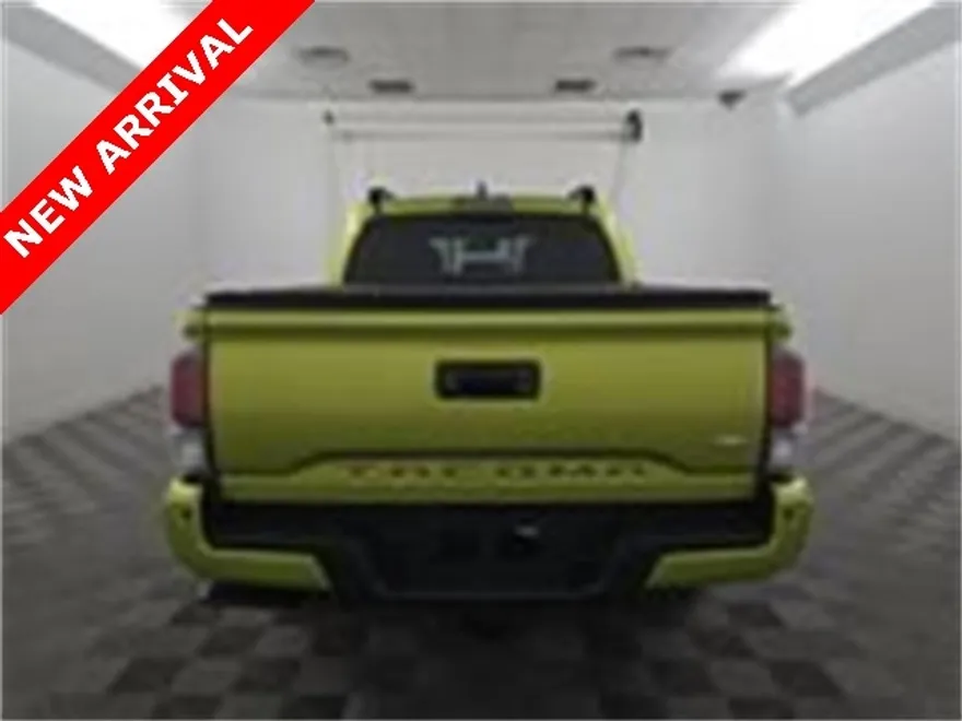 2023 Toyota Tacoma TRD Sport V6 4x4 photo 1