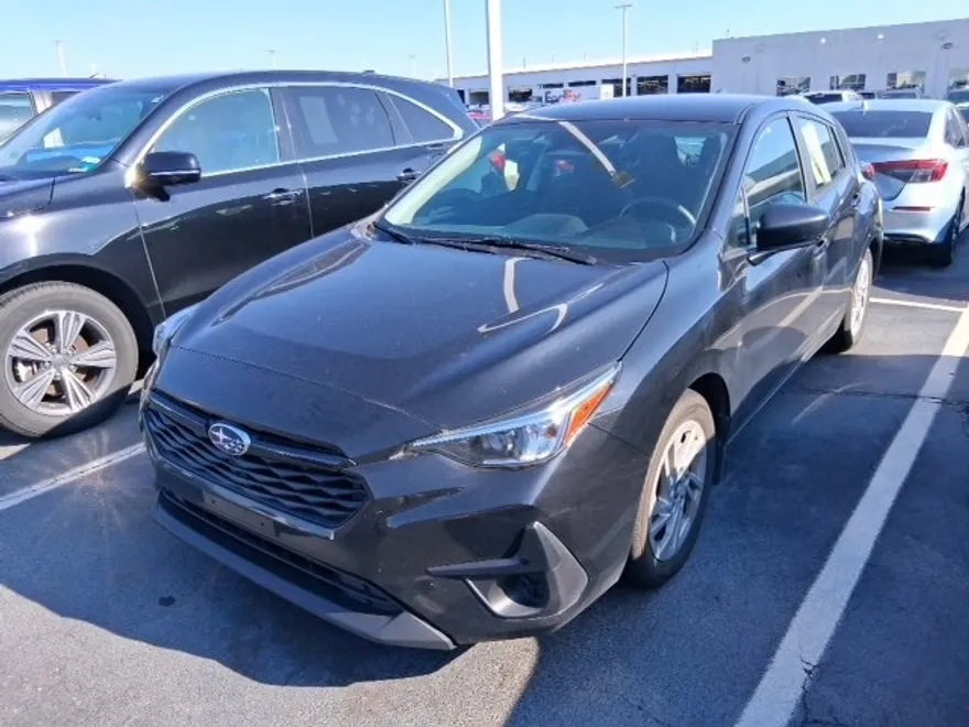 2024 Subaru Impreza Base photo 1