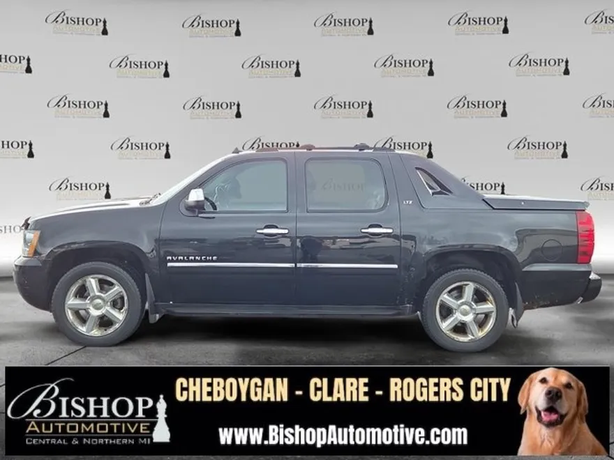 2012 Chevrolet Avalanche LTZ photo 1