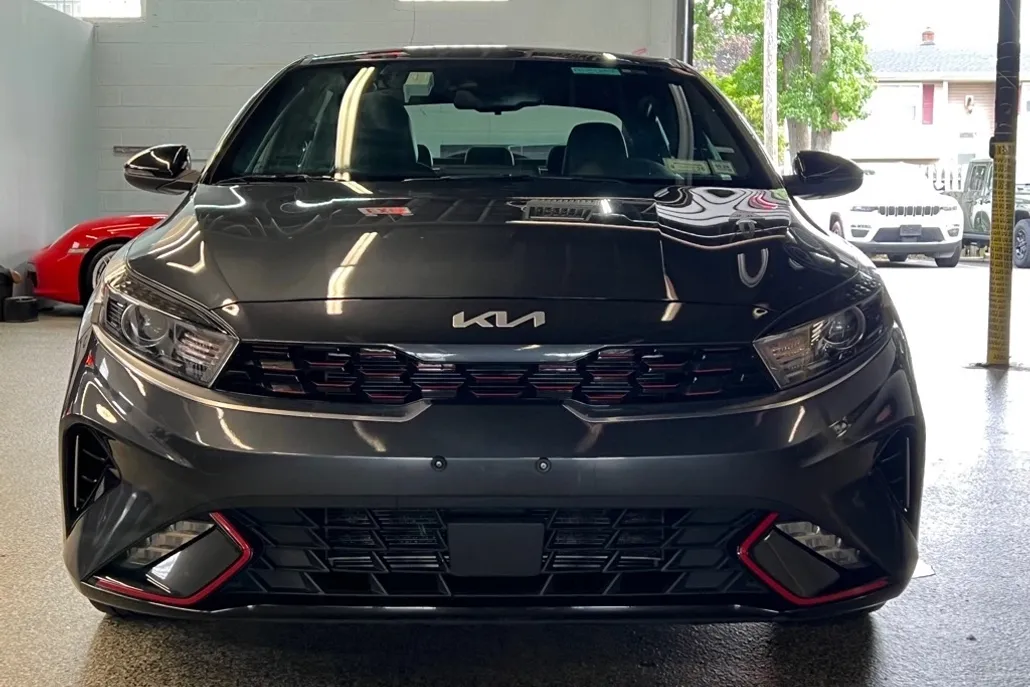 2023 Kia Forte GT-Line photo 1