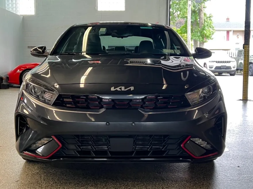 2023 Kia Forte GT-Line photo 1