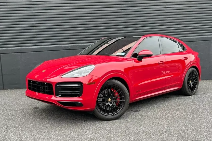 2023 Porsche Cayenne Coupe GTS photo 1