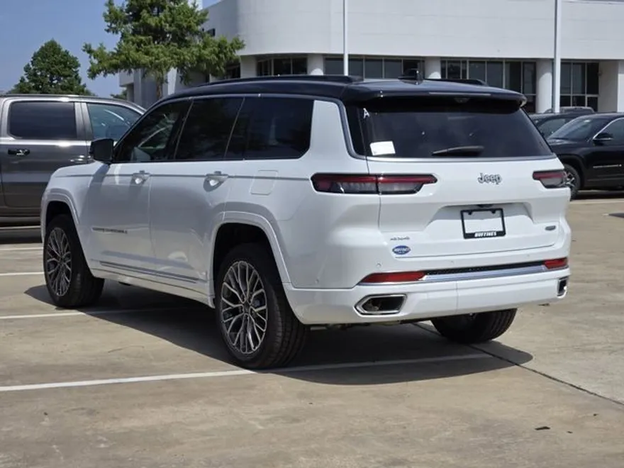 2025 Jeep Grand Cherokee L Summit Reserve photo 1
