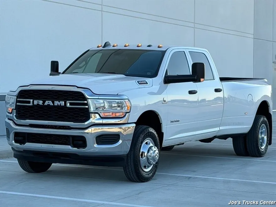 2021 Ram 3500 Tradesman photo 1
