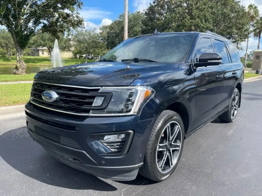 2021 Ford Expedition Limited photo 1