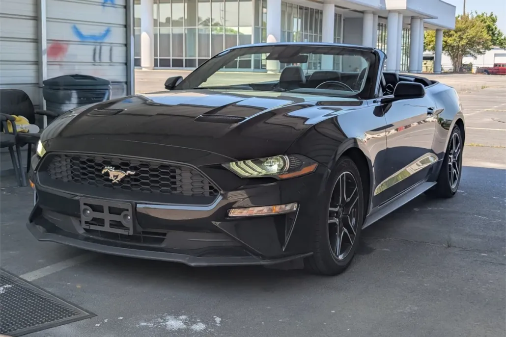 2023 Ford Mustang EcoBoost Premium photo 1