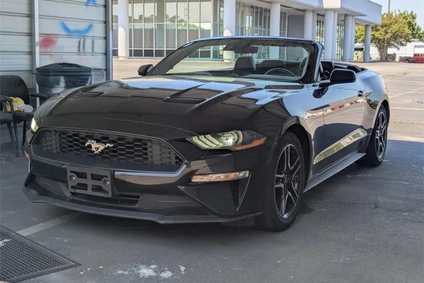 2023 Ford Mustang EcoBoost Premium photo 1