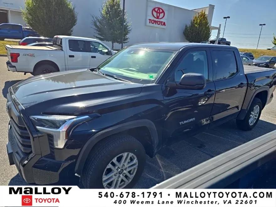 2024 Toyota Tundra SR5 CrewMax photo 1