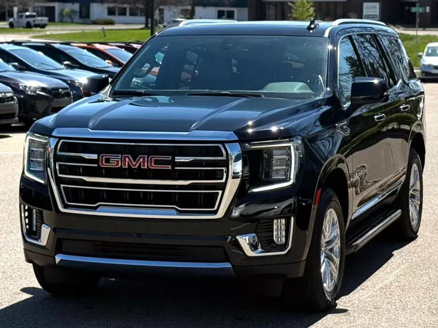 2022 Gmc Yukon SLT photo 1