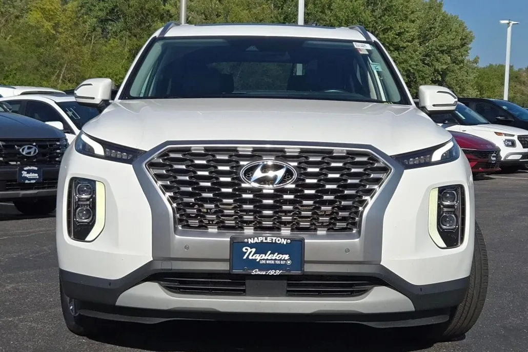 2022 Hyundai Palisade SEL photo 1