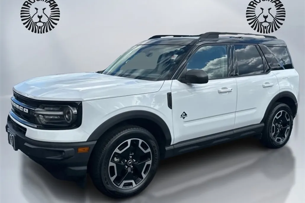 2021 Ford Bronco Sport Outer Banks photo 1