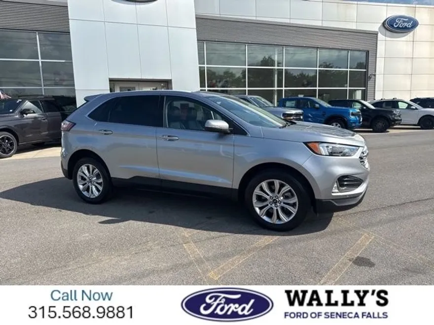 2024 Ford Edge Titanium photo 1