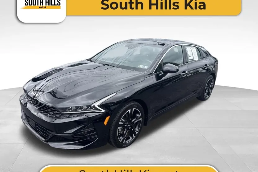 2022 Kia K5 GT-Line photo 1