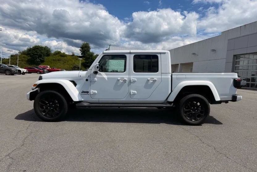 2021 Jeep Gladiator High Altitude photo 1