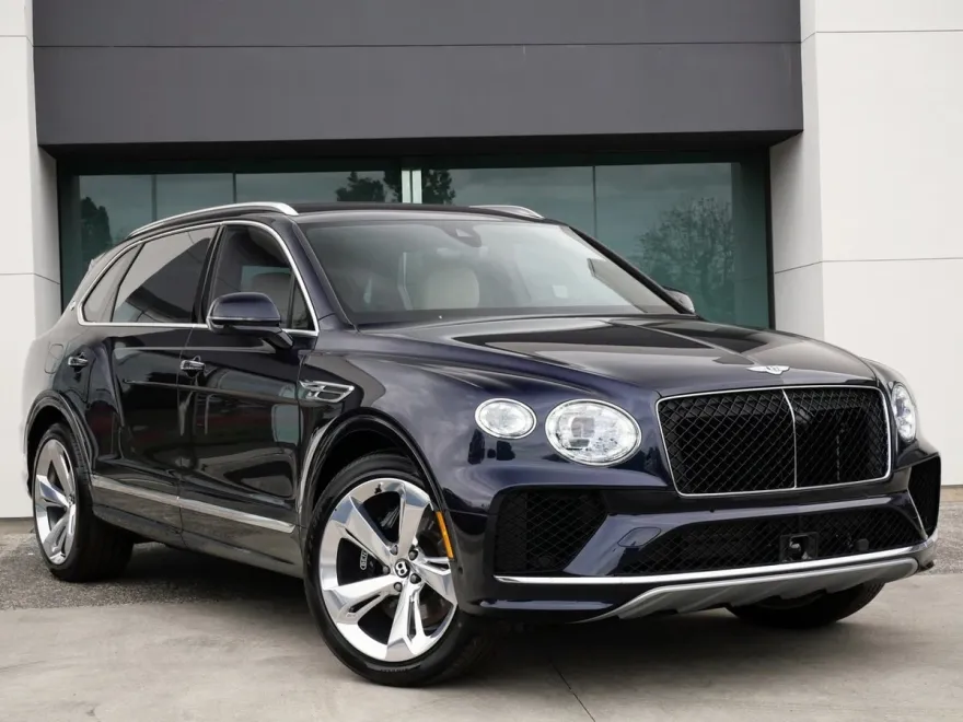 2025 Bentley Bentayga EWB photo 1