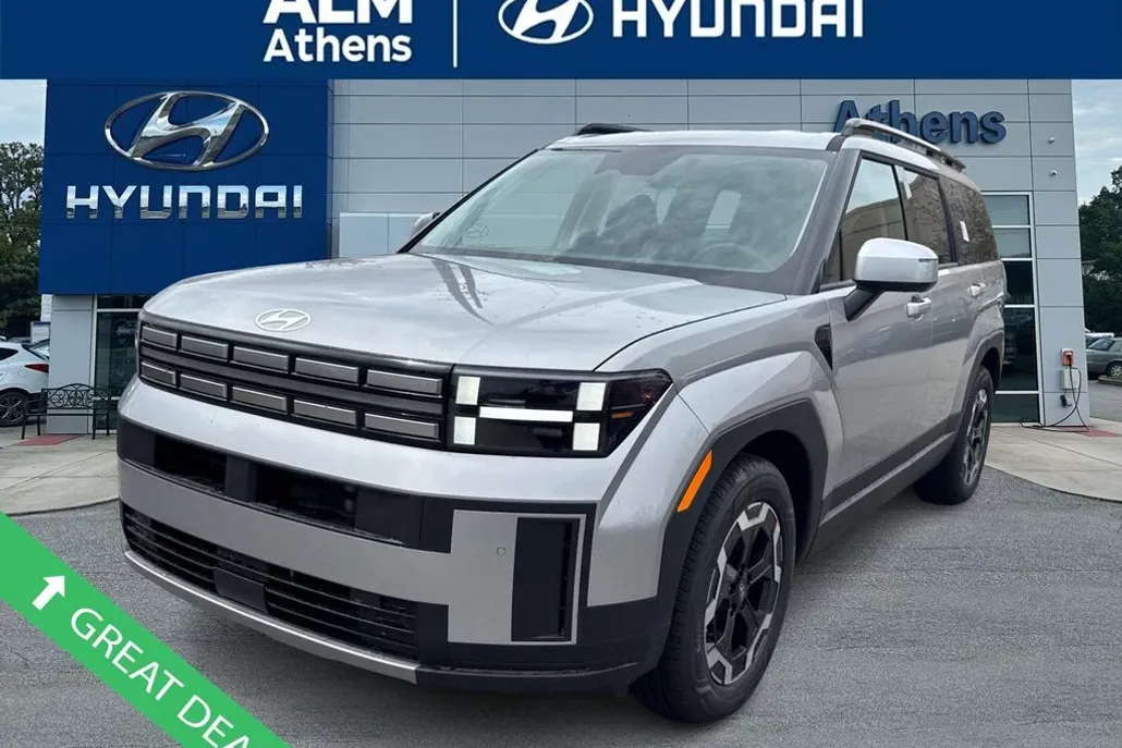 2025 Hyundai Santa Fe SEL photo 1