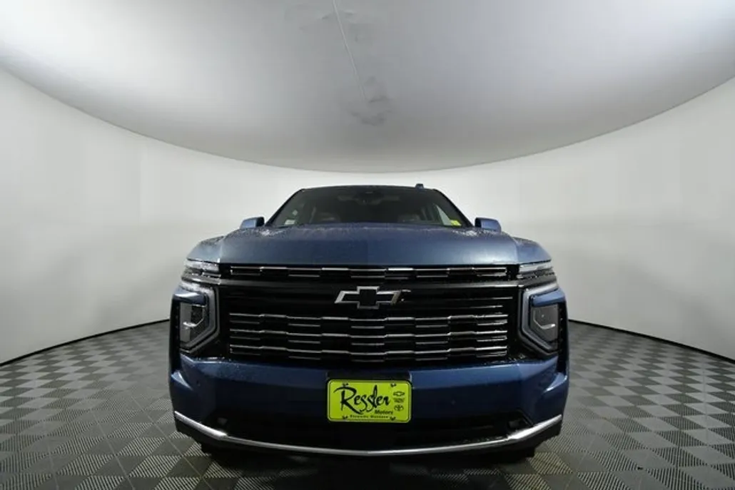 2026 Chevrolet Suburban High Country photo 1