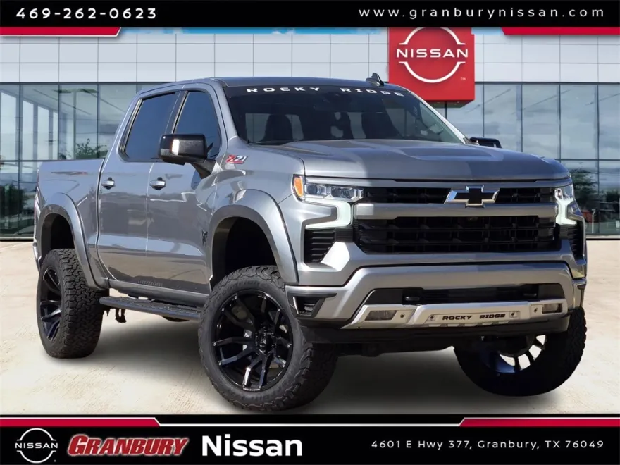 2023 Chevrolet Silverado 1500 RST photo 1
