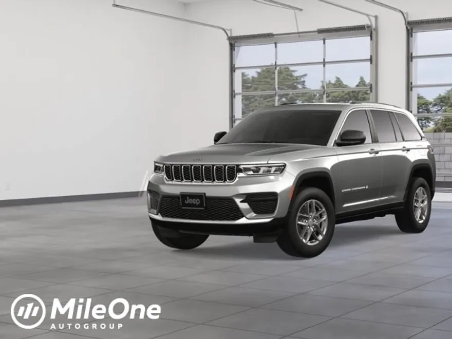 2025 Jeep Grand Cherokee Laredo photo 1