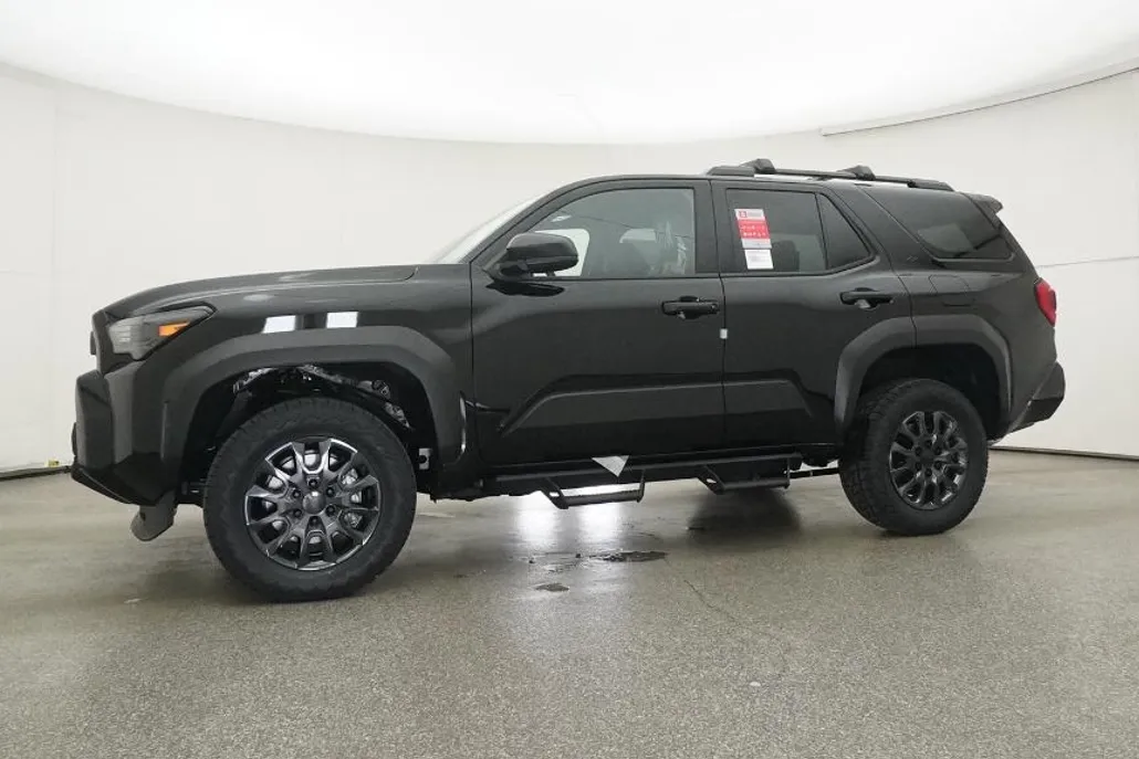 2025 Toyota 4Runner SR5 photo 1