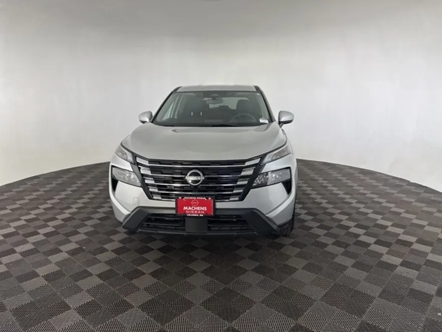 2024 Nissan Rogue SV photo 1