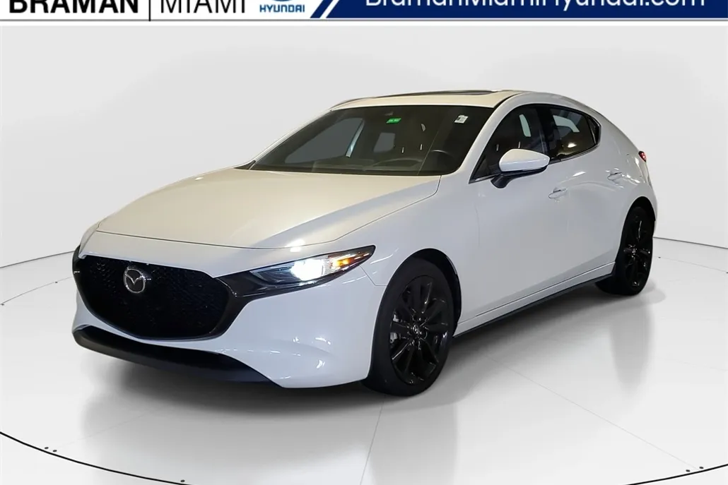 2022 Mazda Mazda3 Premium photo 1