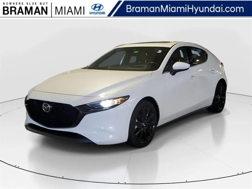 2022 Mazda Mazda3 Premium photo 1