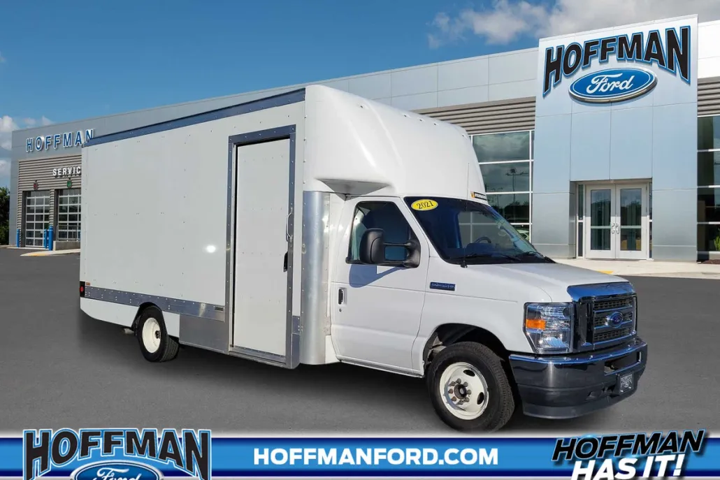 2021 Ford E-350 photo 1