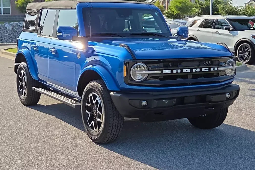 2024 Ford Bronco Outer Banks photo 1
