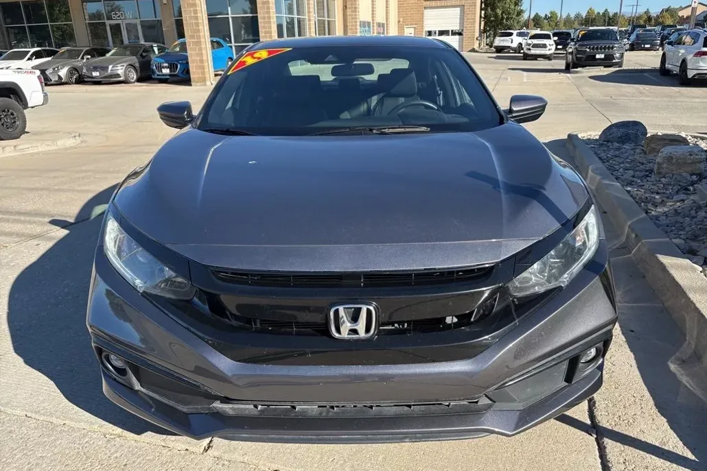 2019 Honda Civic Sport photo 1