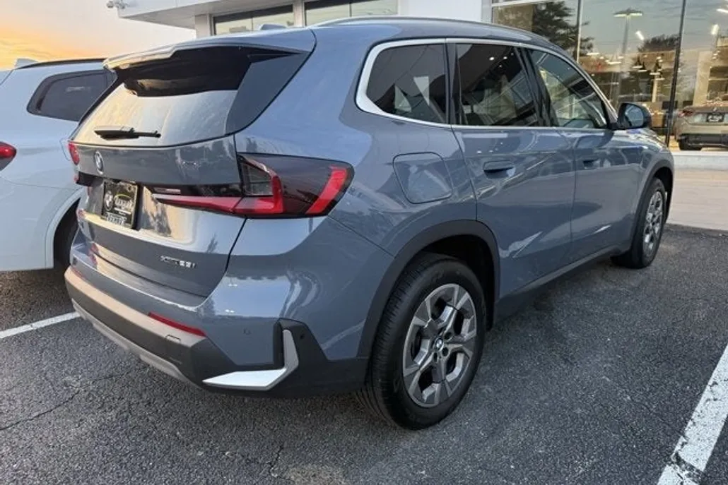 2023 Bmw X1 XDrive28i photo 1