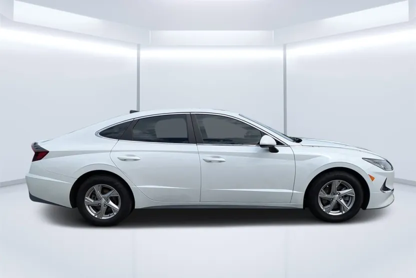 2021 Hyundai Sonata SE photo 1