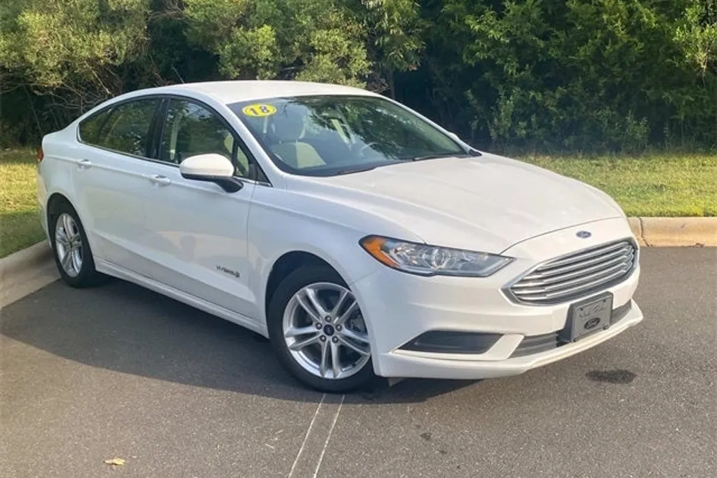2018 Ford Fusion Hybrid S photo 1