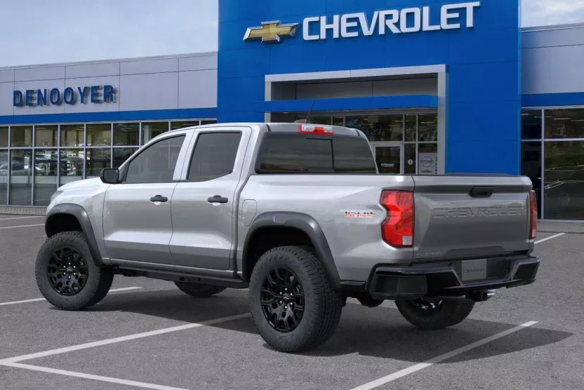 2026 Chevrolet Colorado Trail Boss photo 1