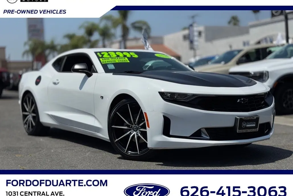 2020 Chevrolet Camaro 1LT photo 1