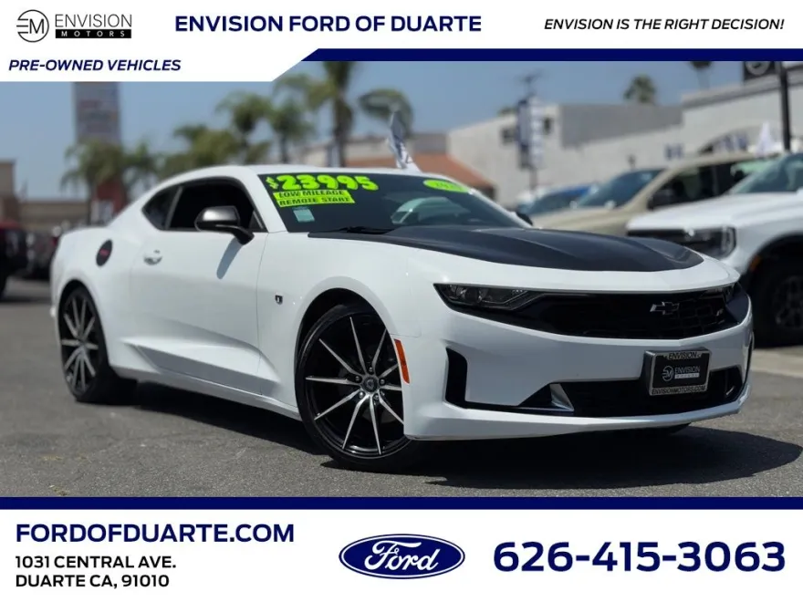2020 Chevrolet Camaro 1LT photo 1
