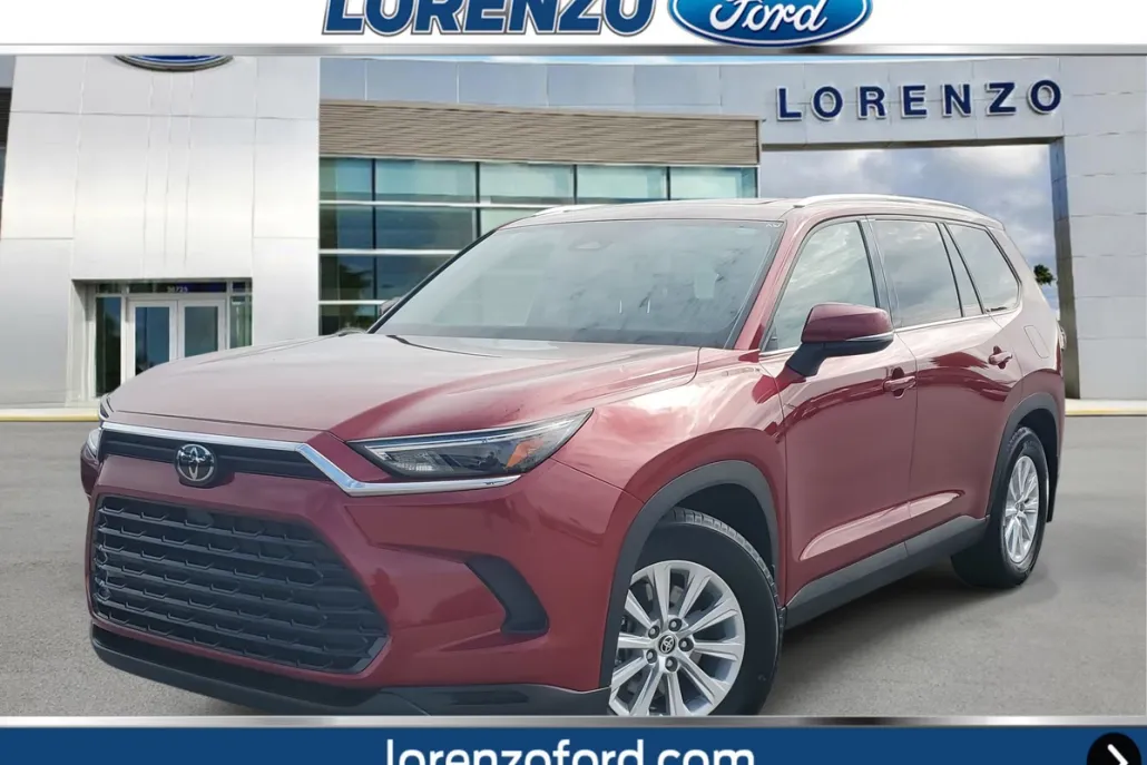 2024 Toyota Grand Highlander XLE photo 1