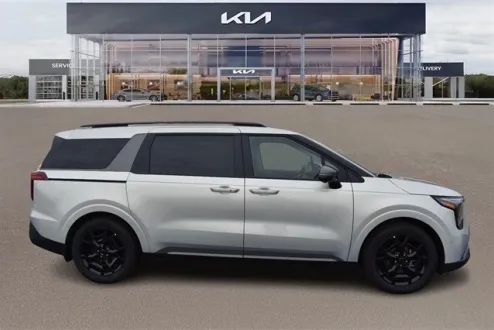 2025 Kia Carnival SX Prestige photo 2