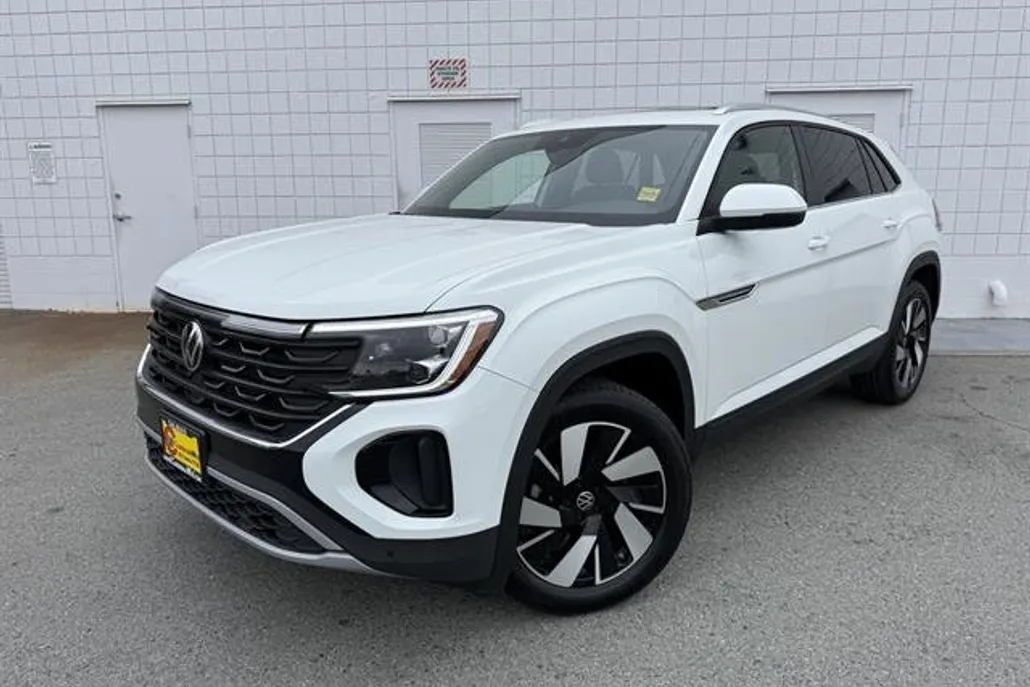 2025 Volkswagen Atlas Cross Sport SE Technology photo 1