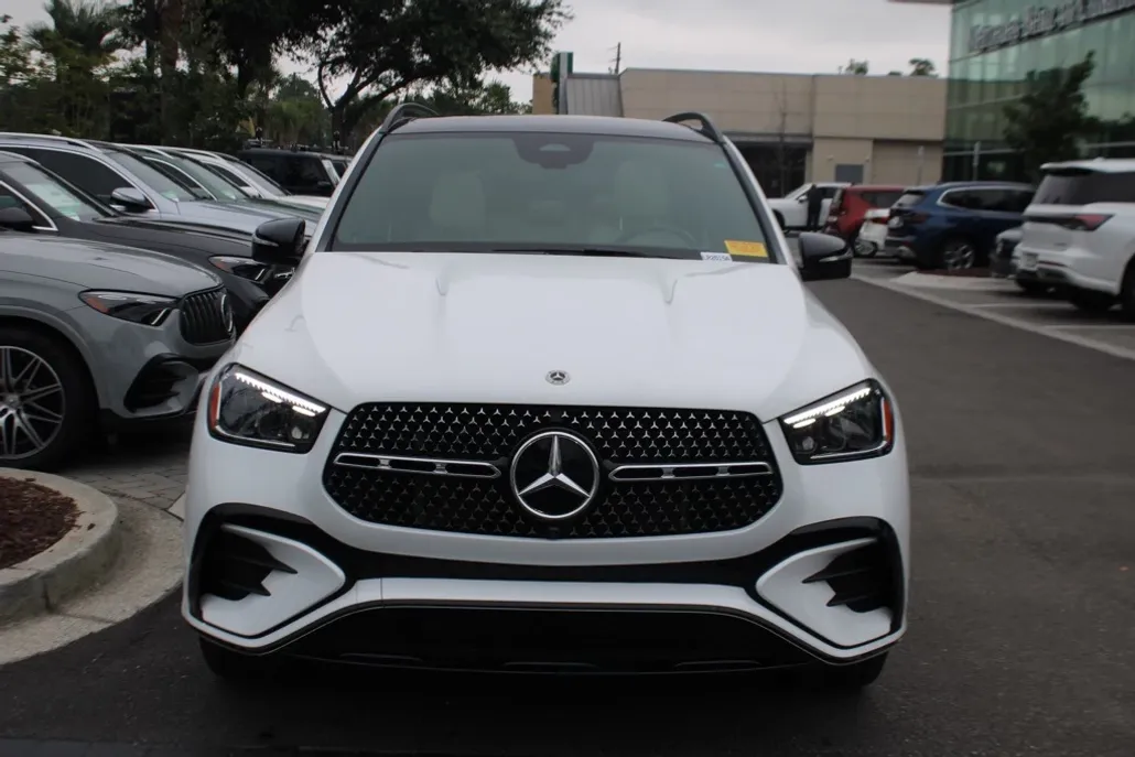 2025 Mercedes Benz GLE 450 4MATIC photo 1