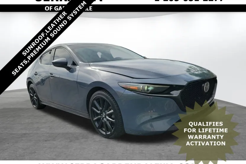 2020 Mazda Mazda3 Hatchback Premium photo 1