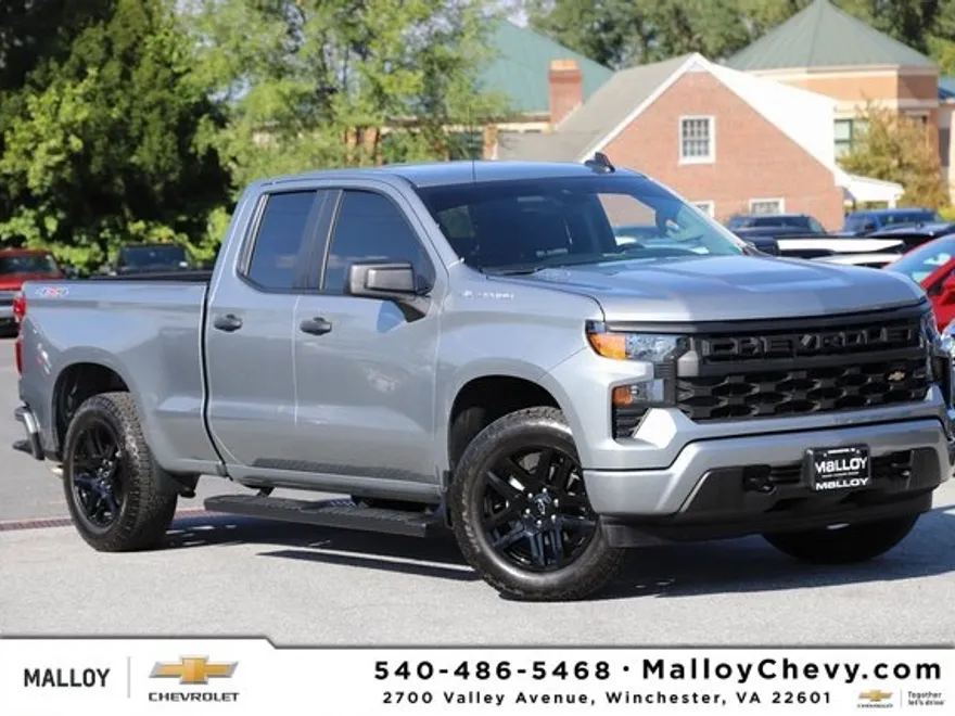 2025 Chevrolet Silverado 1500 Custom photo 1