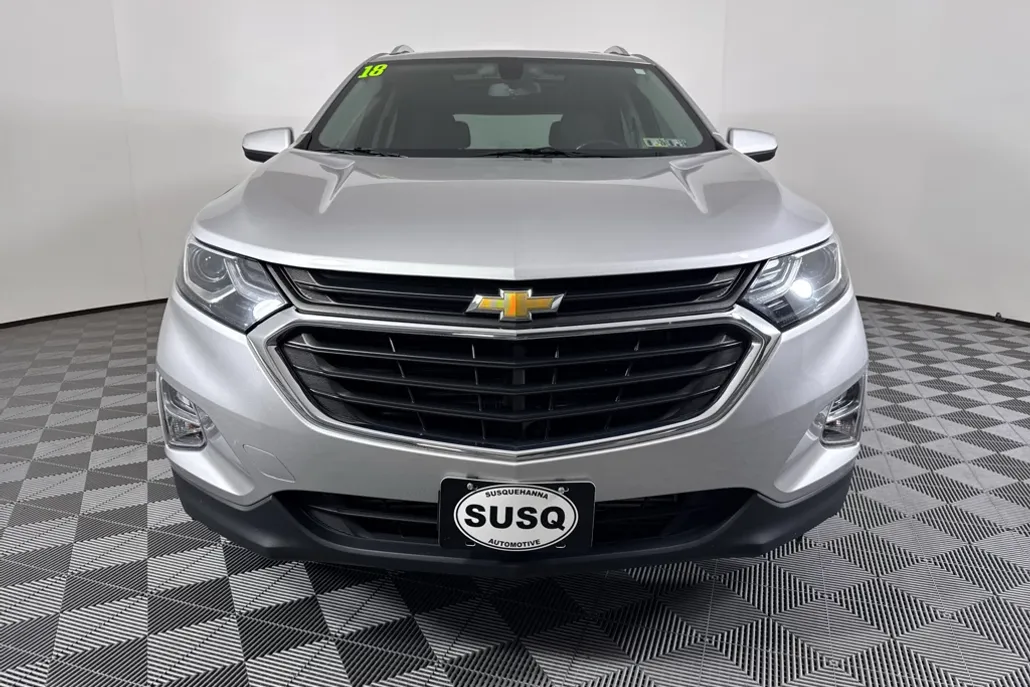 2018 Chevrolet Equinox LT photo 1