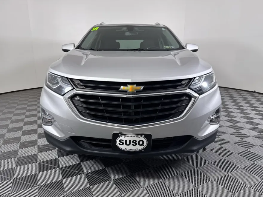 2018 Chevrolet Equinox LT photo 1