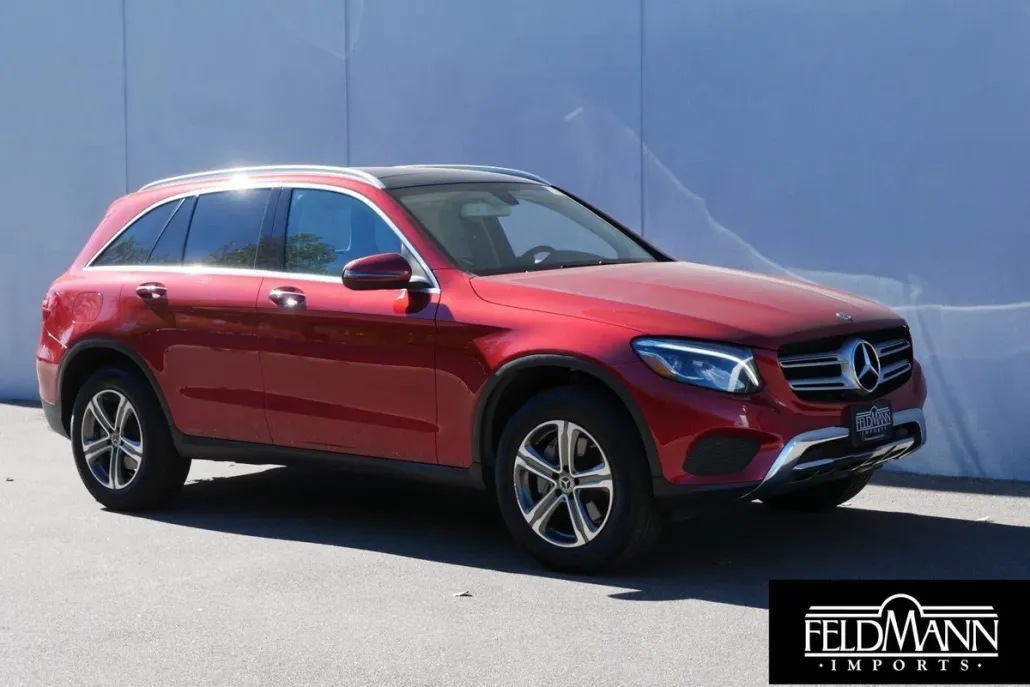 2018 Mercedes Benz GLC 300 4MATIC photo 1
