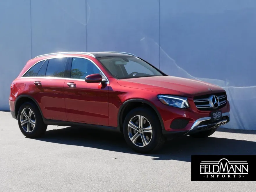 2018 Mercedes Benz GLC 300 4MATIC photo 1