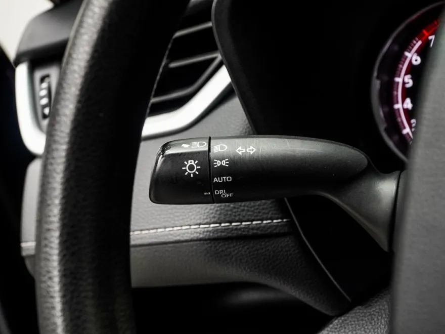 2024 Toyota RAV4 XLE photo 25